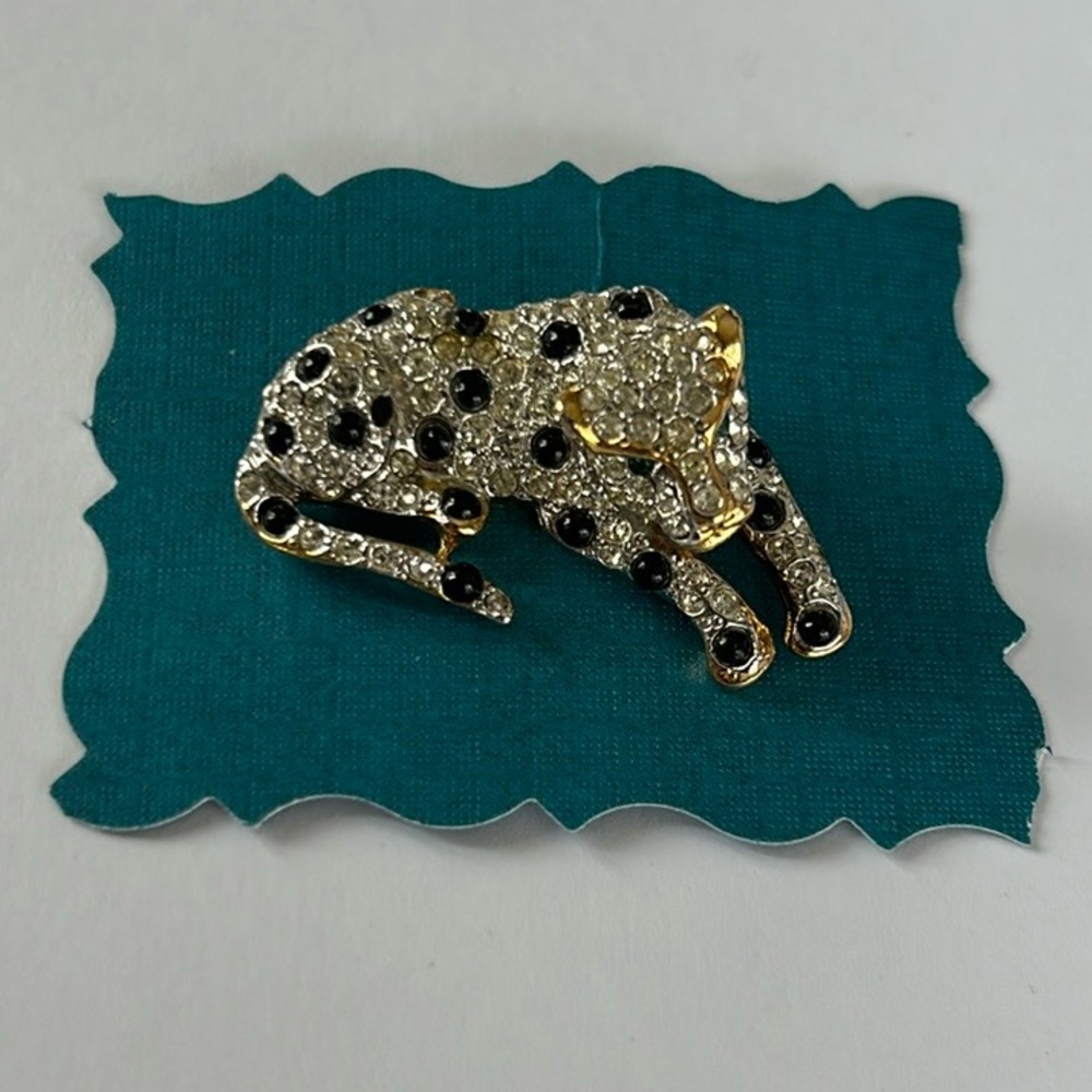 VINTAGE🗝️Golden Leopard with Rinestones